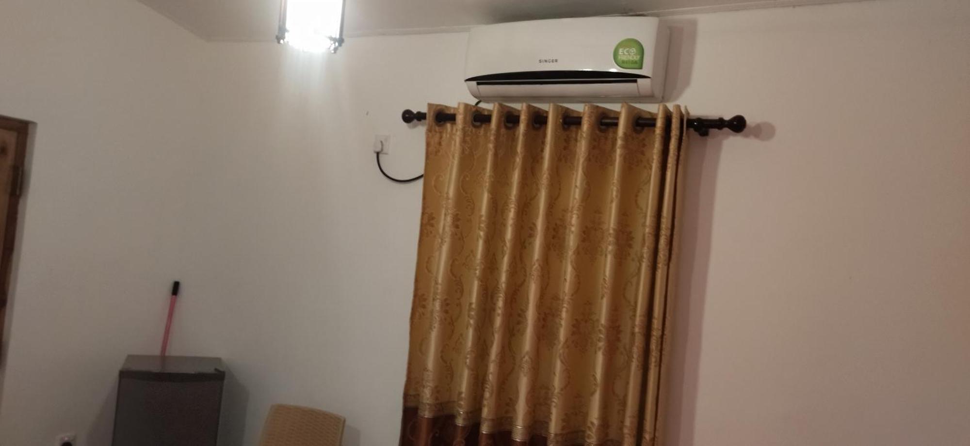 The Surf Access Guest House Arugam Bay Δωμάτιο φωτογραφία